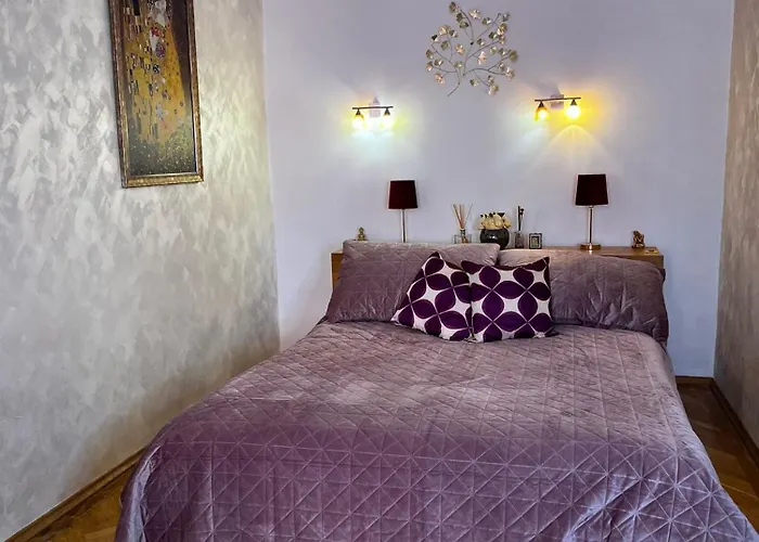 Vintage Luxury Old Apartament *