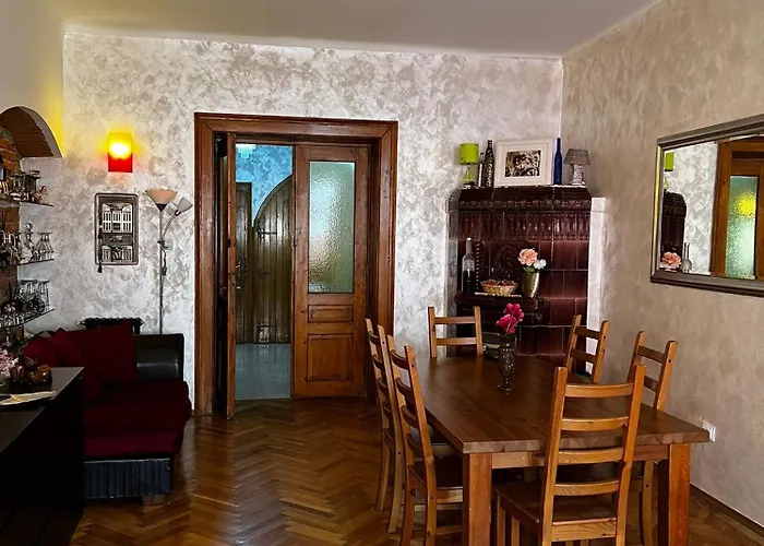 Vintage Luxury Old Apartament *