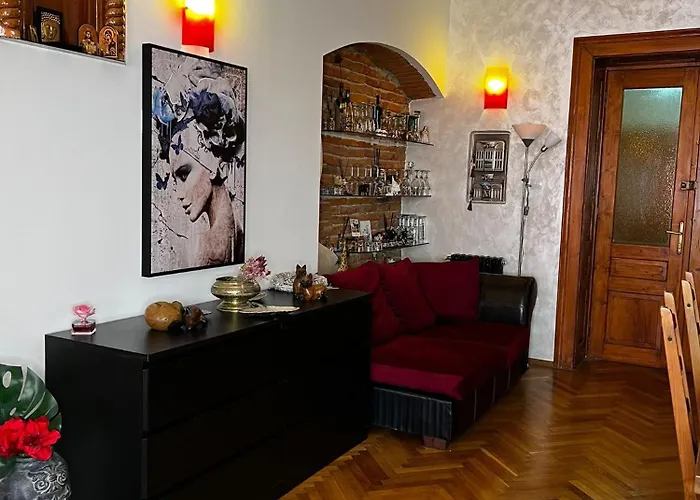 Vintage Luxury Old Apartment *