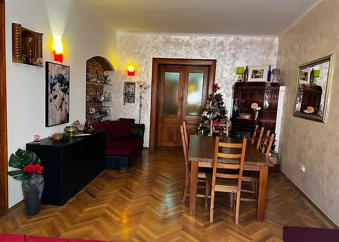 Vintage Luxury Old Apartment Brasov